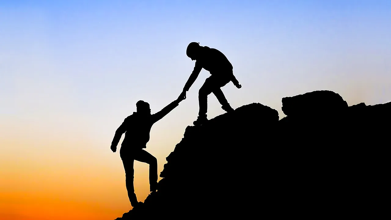 Teamwork - mountain